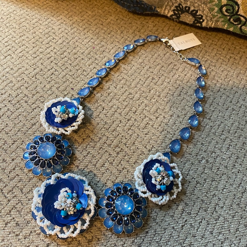 Talbots statement necklace (brand new)